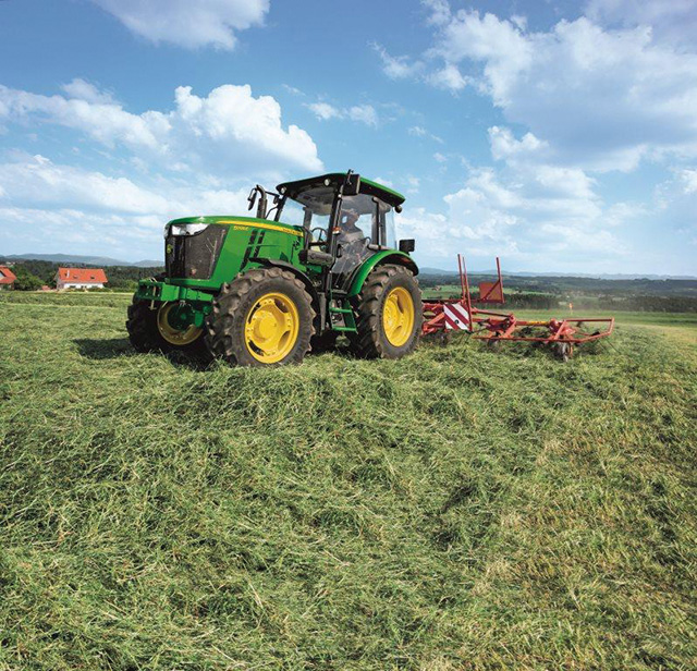 JOHN DEERE 5095 E